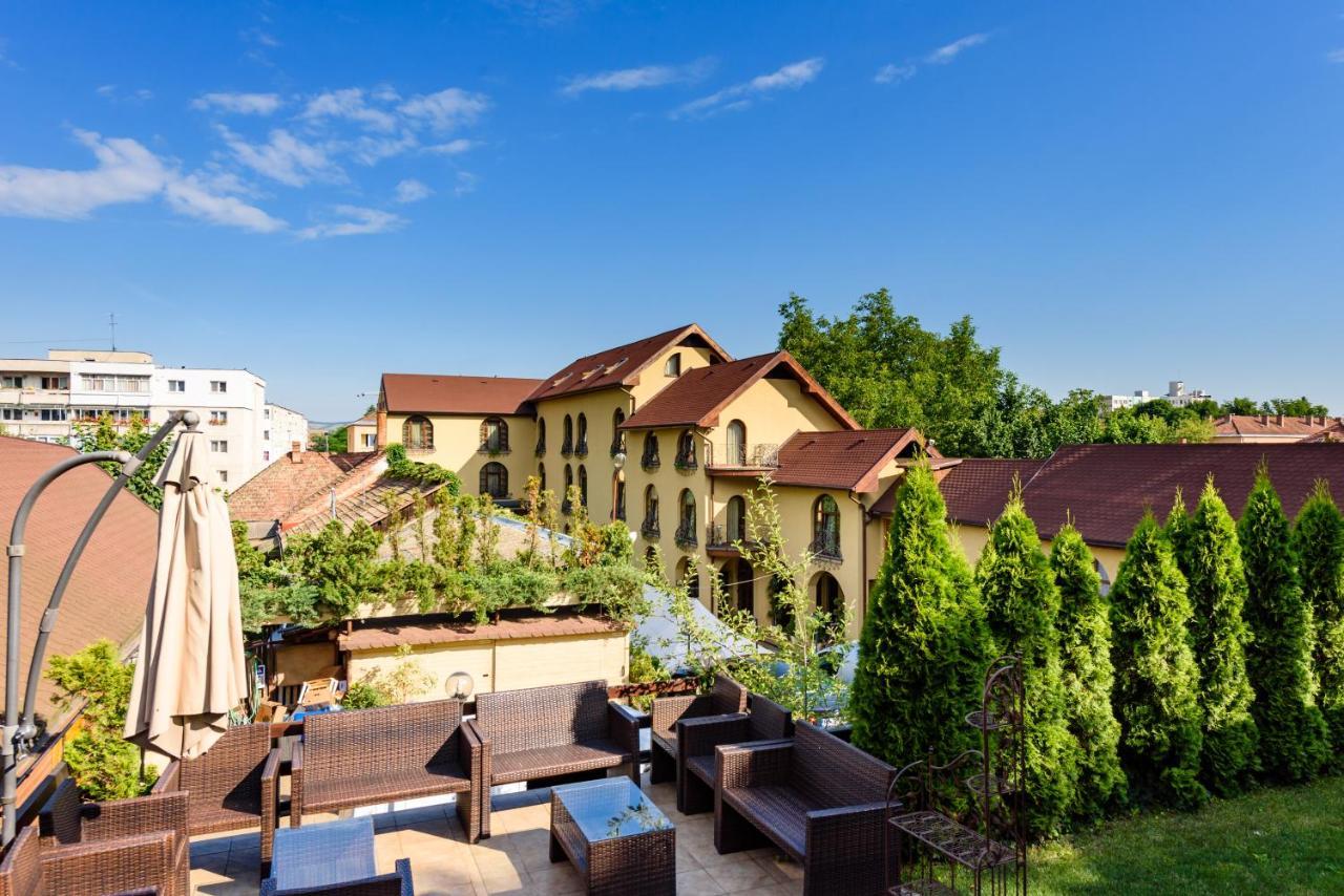 Pension Passion Targu Mures Exterior photo
